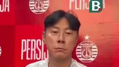 Shin Tae-yong mengaku kaget mengetahui Persija Jakarta sudah sejak 2019 tidak bisa menjamu Persib Bandung di Jakarta. Ia pun menyoroti situasi tersebut dan berharap duel klasik kedua tim bisa segera kembali digelar di kandang Macan Kemayoran.