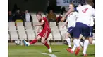 Gerard Deulofeu mencetak gol melalui skill individu memikat saat latihan bersama timnas Spayol U-21 jelang melawan Kroasia pada akhir pekan ini.