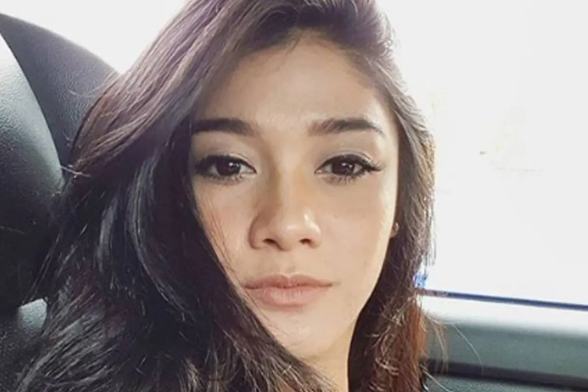 Sering Digerai, Ini Rahasia Rambut Naysilla Mirdad yang Tebal dan Hitam Berkilau