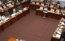VIDEO: Wamenhan Bikin Riuh Komisi I DPR, Keselip Lidah Sebut Pemerintahan Jokowi-Gibran