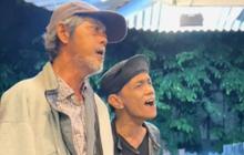 Pengamen Nyanyi Lagu ‘Country Road’ di Coffee Shop, Netizen ‘Berasa Makan di Pinggiran Texas’