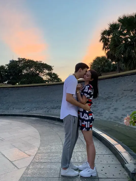 (Instagram/aurakasih)