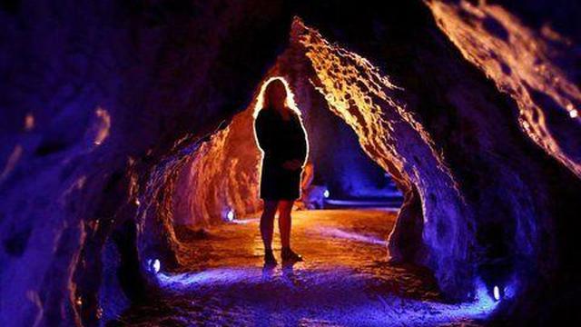 5. Waitomo Glowworm Caves: An Underground Starlit Realm<div><br></div><div>In the heart of New Zealand