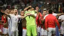 Para pemain Cile merayakan keberhasilan lolos ke final Piala Konfederasi usai menaklukkan Portugal di Kazan Arena, Kazan, Rabu (28/6/2017). Cile menang adu penalti 3-0 atas Portugal. (EPA/Mario Cruz)