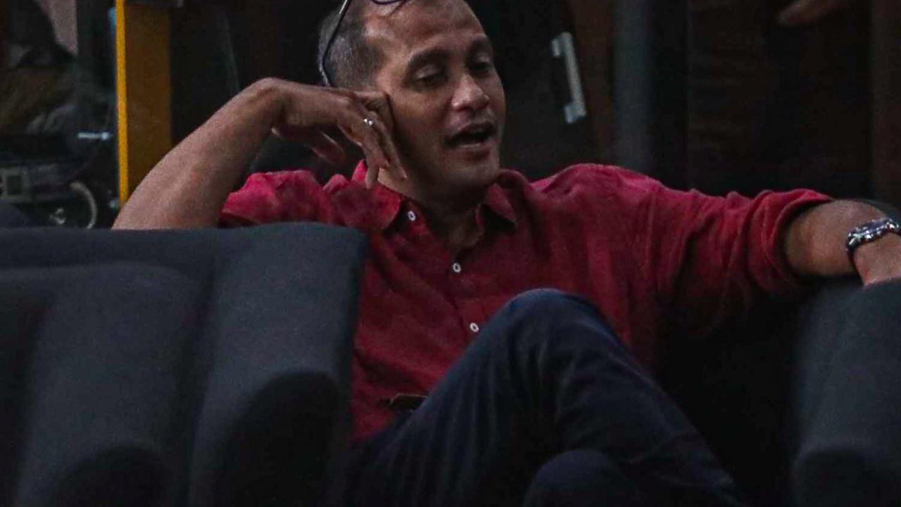 Selain itu, Luthfie juga meminta kepada majelis hakim agar KPK mengembalikan seluruh rekening, hak untuk bepergian ke luar negeri, hasil sitaan saat penggeledahan dan sebagainya.<br>