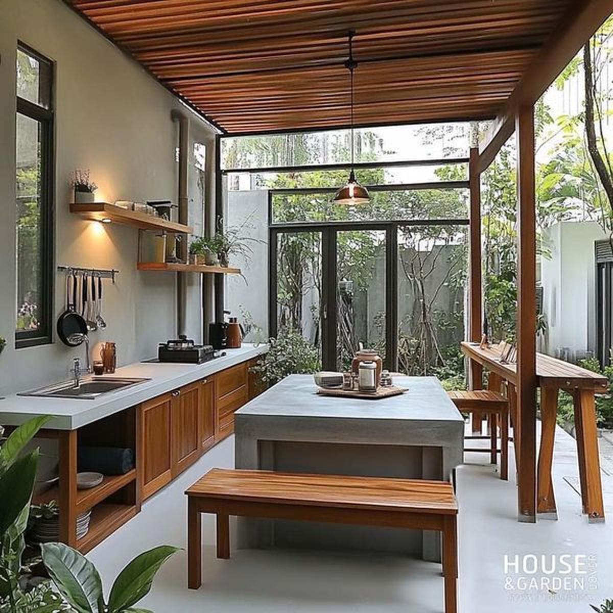 Dapur Indoor Terbuka Menuju Taman