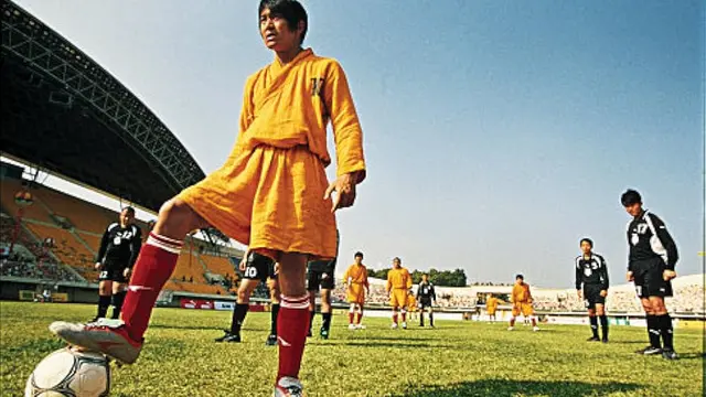 Shaolin Soccer (2001)