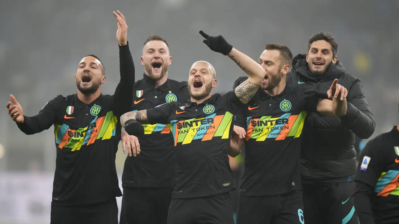 Gol Tunggal Denzel Dumfries Antar Inter Milan Tekuk Torino