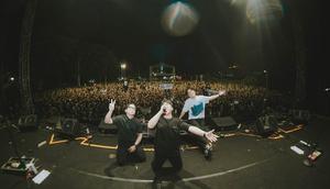 Stand Here Alone Foto: IG/standherealone)