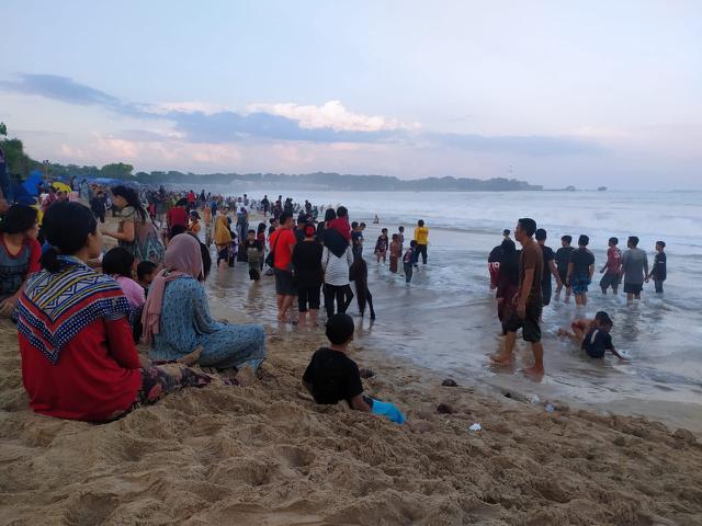 Pantai Hamatula Beach Libur Panjang Oktober 2020 Pantai Carita Dan Anyer Banten Sepi Pengunjung Bagian 1