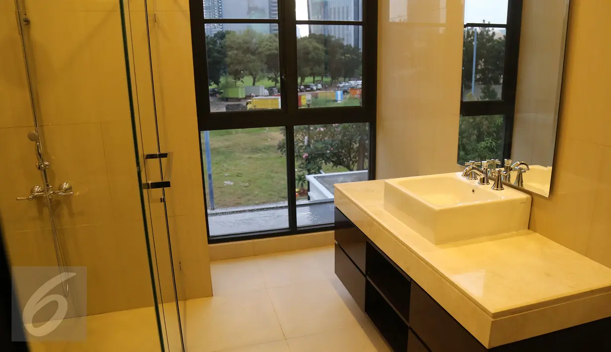 Ruang kamar mandi rumah SBY di Kuningan Timur VII, kawasan Mega Kuningan, Jakarta Selatan, (29/10). Pengadaan Rumah Bagi Mantan Presiden dan Wapres tidak lebih dari Rp 20 miliar. Bila lebih maka harus membayar kelebihannya. (Liputan6.com/HO) 