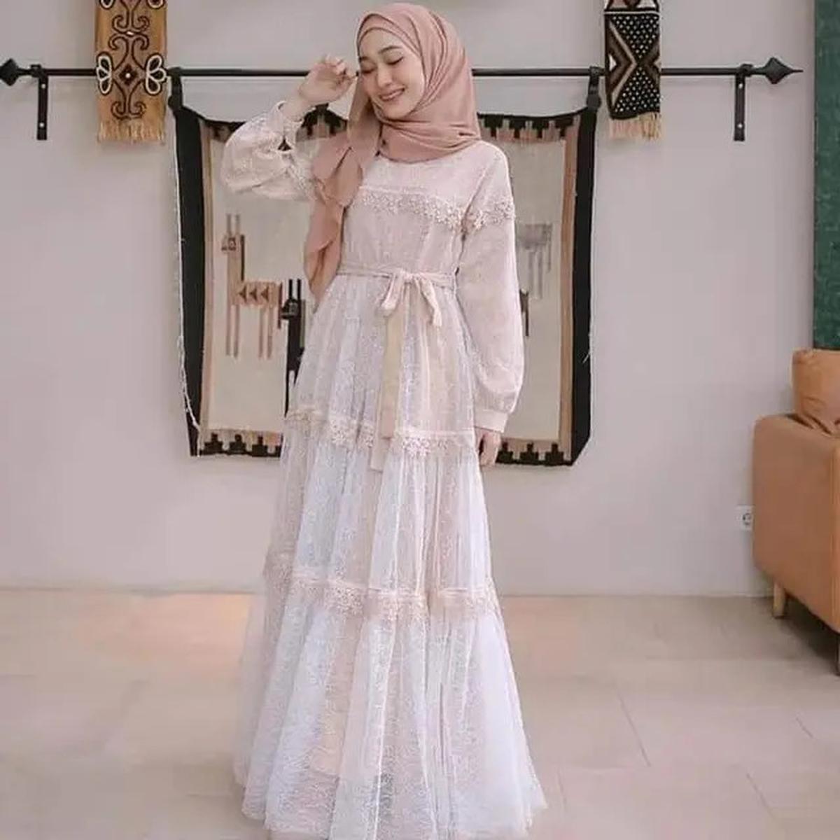 5 Pilihan Dress Muslimah Bertubuh Kurus, Tampil Proporsional dan Feminin dengan Sentuhan Kekinian