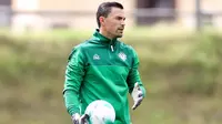 Emil Audero Mulyadi menjalani program latihan bersama Cremonese jelang bergulirnya Serie A 2025/2026. (Instagram/emil_audero)