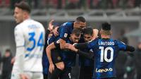 Inter Milan harus menjalani duel hingga extra time untuk bisa mengalahkan Empoli dengan skor 3-2 pada laga 16 besar Coppa Italia di Giuseppe Meazza, Kamis (20/1/2022) dini hari WIB. (AP Photo/Antonio Calanni)