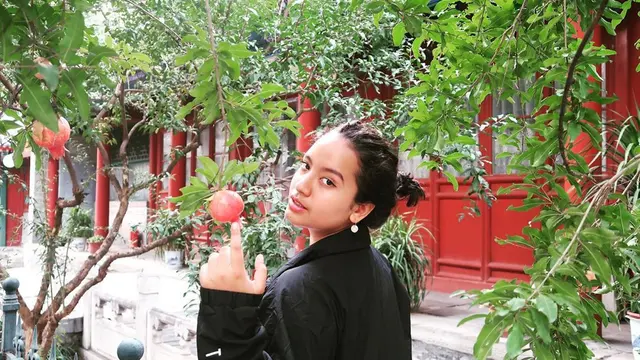 6 Potret Terbaru Gloria Hamel, Paskibraka yang Pernah Viral