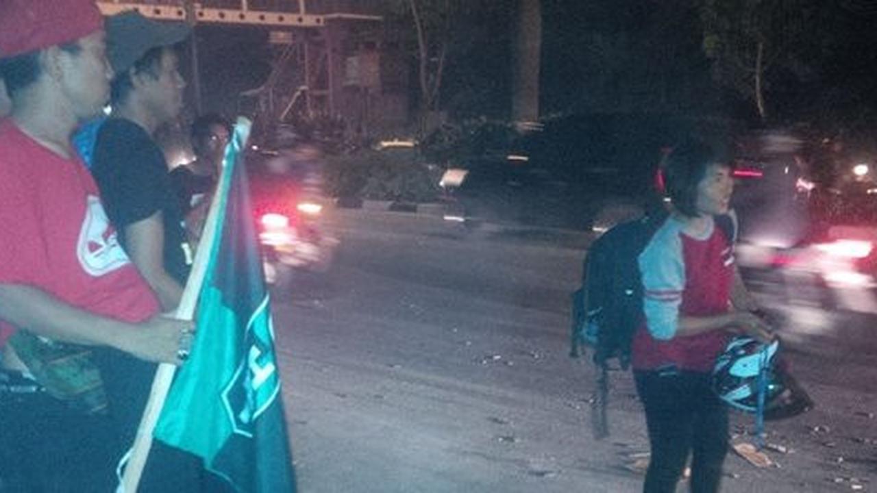 Nantikan janji panitia kongres, kader HMI rusak fasilitas umum