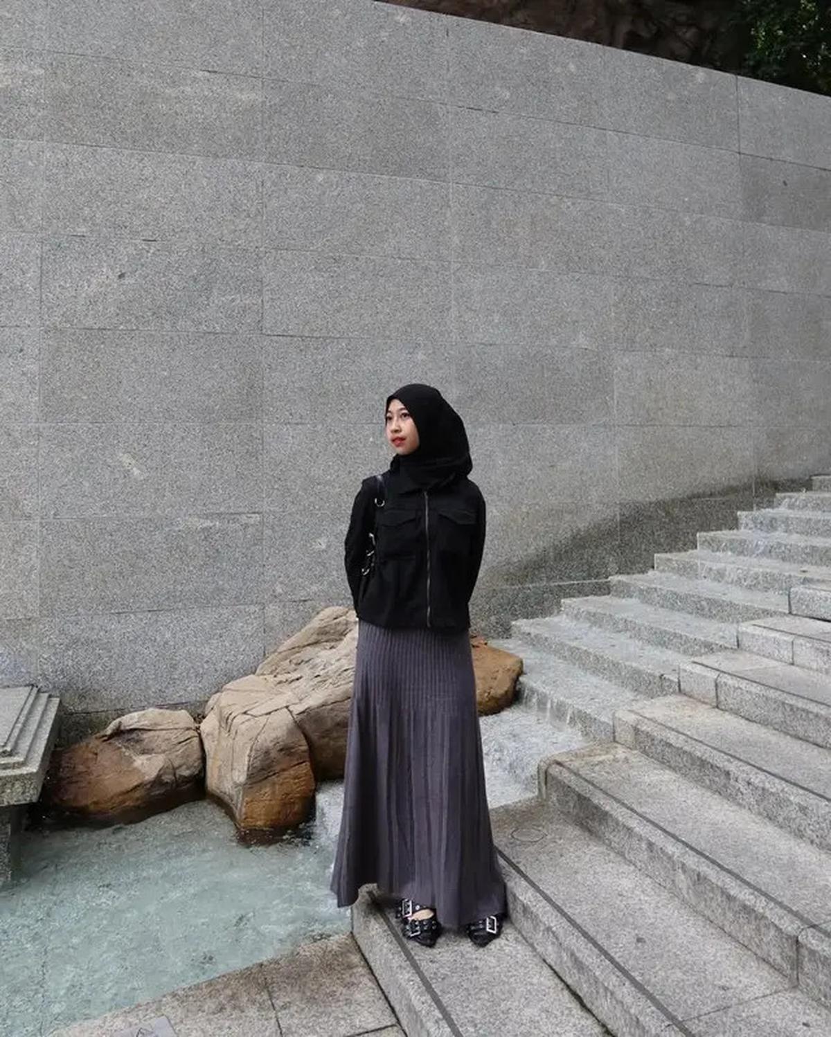 Potret Adiba Khanza Istri Egy Maulana Pakai Rok, Referensi Gaya Anggun di Usia 25-an
