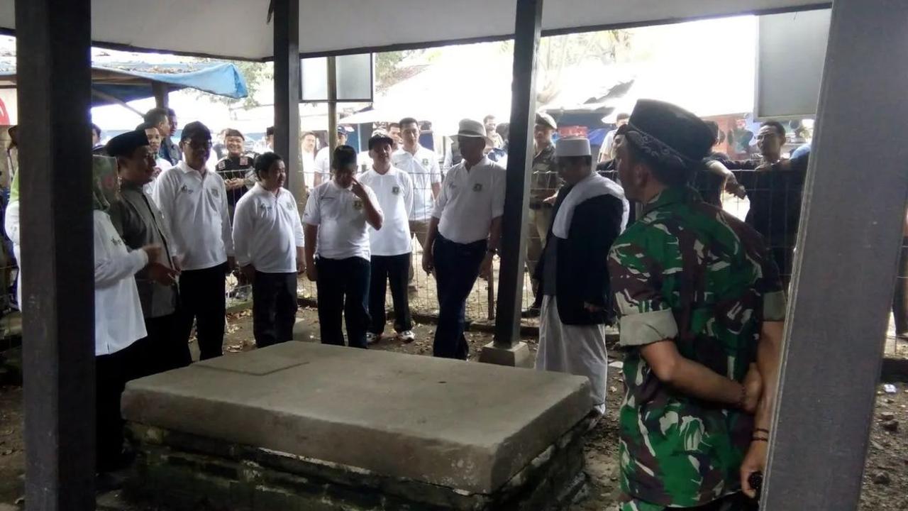 Memiliki Bidang Datar
