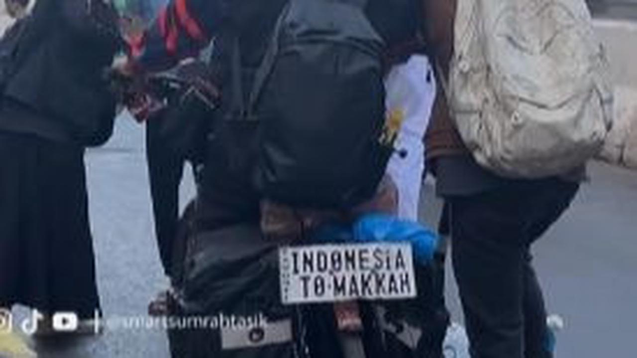 Bukan Pesawat atau Kapal, Orang Indonesia ini Naik Sepeda ke Mekkah Demi Ibadah Haji