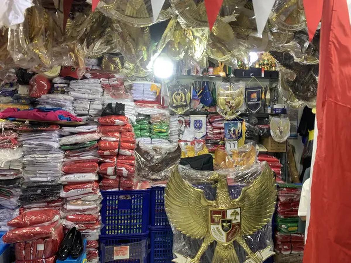 Pilu Pedagang Pasar Senen Jelang HUT RI, Omzet Anjlok 70%