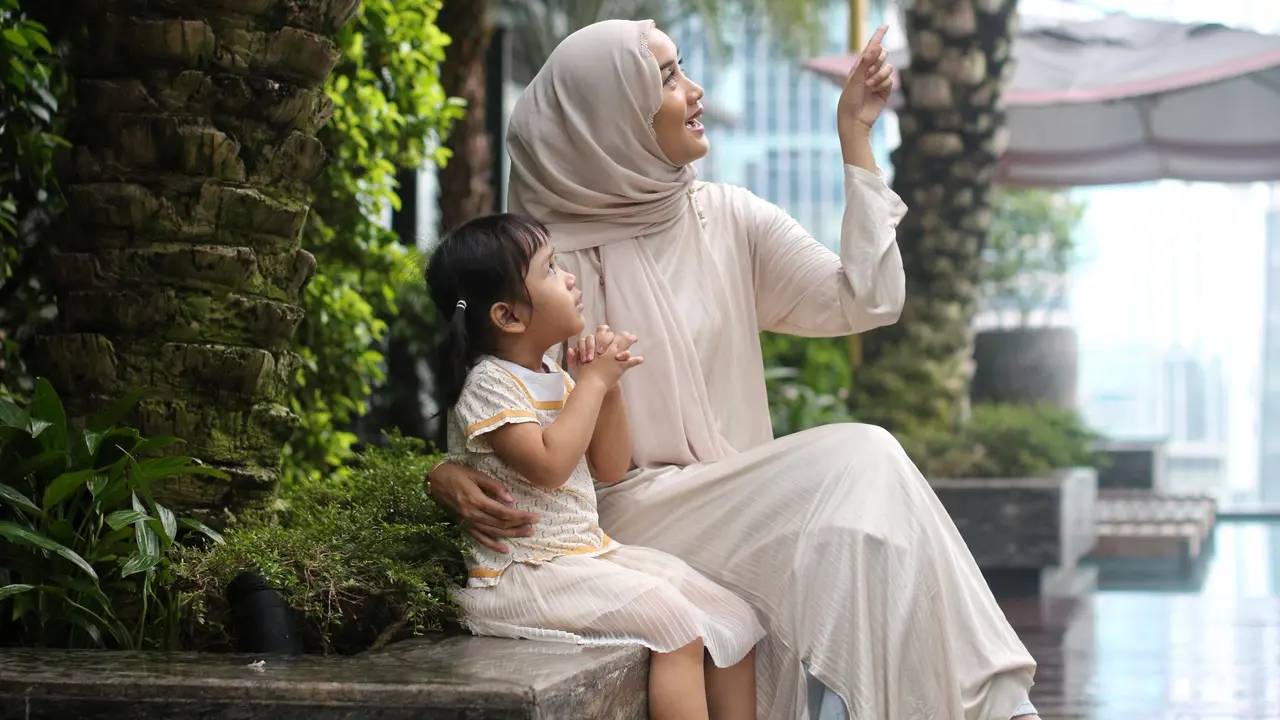 Ilustrasi ibu dan anak
