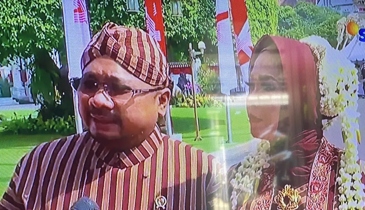 Menteri Agama Yaqut Cholil tampil dengan pakaian adat Jawa khususnya Yogyakarta. [Tangkapan Layar]