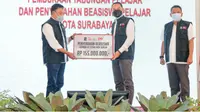 Kantor Regional 4 Jawa Timur Otoritas Jasa Keuangan (OJK) melaksanakan kegiatan Pembukaan Tabungan Pelajar dan Penyerahan Beasiswa Pelajar di Surabaya. Dok OJK