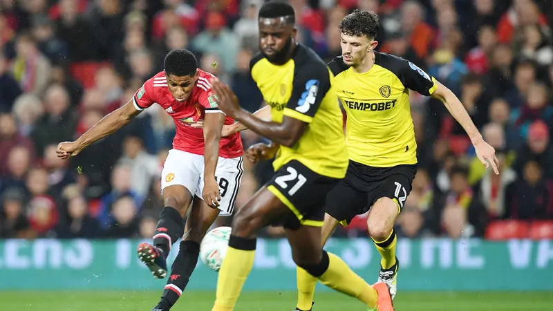 Manchester United, Piala Liga Inggris, Burton Albion