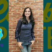 Indah Permatasari berperan sebagai Ayu dalam film ‘Rudy Habibie’. Bergabung dalam project film ini, Indah mengaku banyak mendapat inspirasi. 