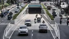 Kendaraan melintasi Underpass Senen Extension, Jakarta, Rabu (2/12/2020). Pemprov DKI Jakarta melakukan uji coba tahap dua Underpass Senen Extension mulai 2-9 Desember 2020. (merdeka.com/Iqbal S. Nugroho)