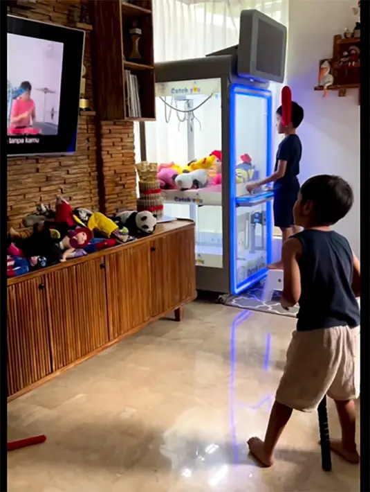 [Instagram/zaskiadyamecca]