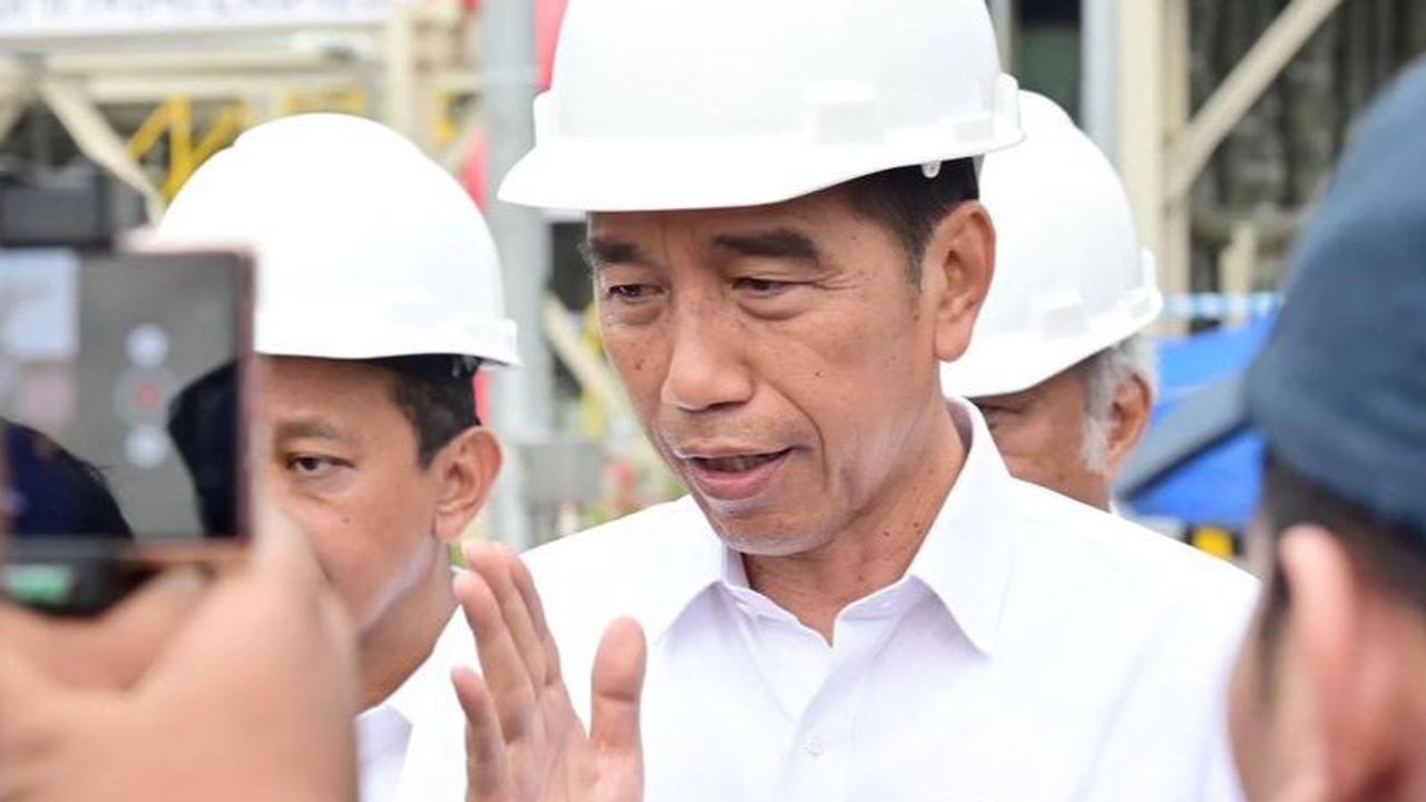Jokowi lantas menjelaskan singkatan TPID. "TPID adalah Tim Pemantauan dan Pengendalian Inflasi Daerah," kata Jokowi.