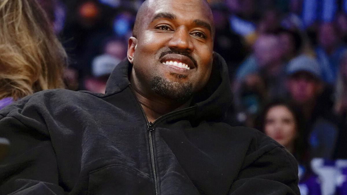 Jerman Larang Lagu Kanye West yang Dianggap Pro-Hitler