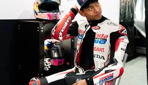 Veda Ega Pratama pada kualifikasi Moto3 Brasil 2026. (Honda Team Asia)