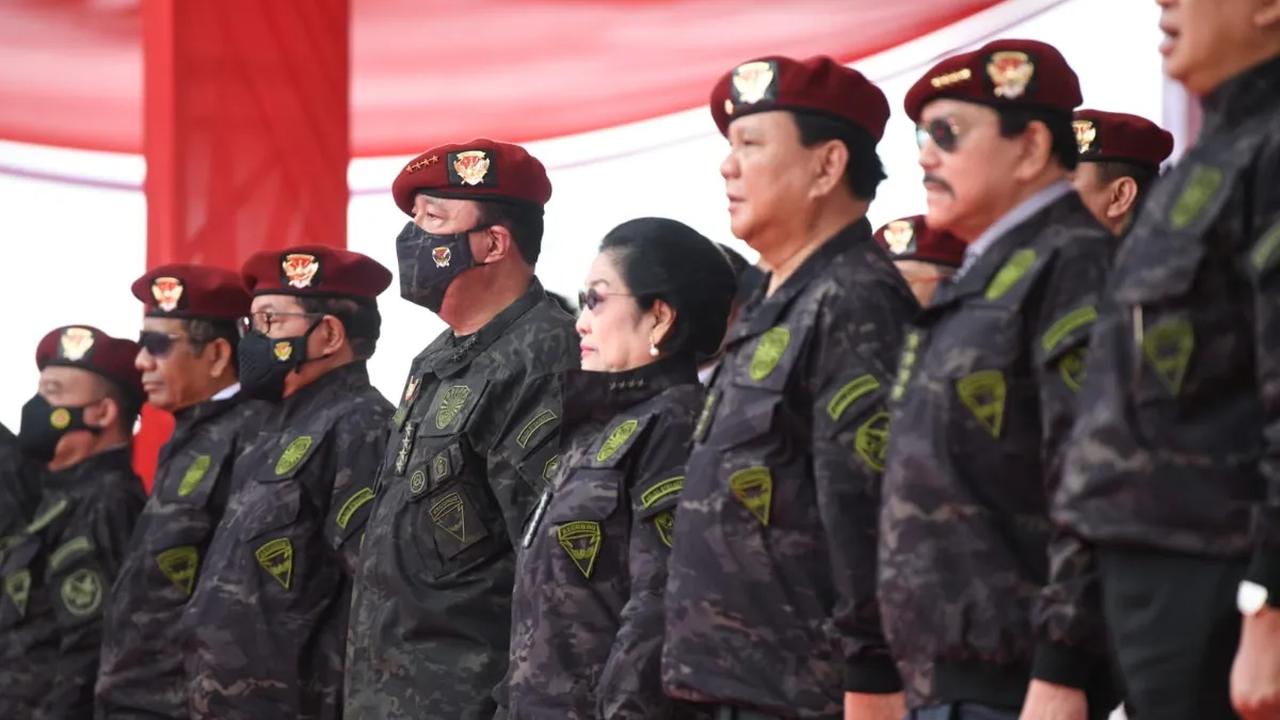 Budi juga merespons isu dirinya diganti dari Kepala BIN menjelang Pilpres 2024. Dia hanya mengaku tidak tahu.<br>