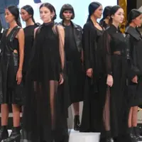 Ilustrasi pakaian serba hitam. (via: istimewa)