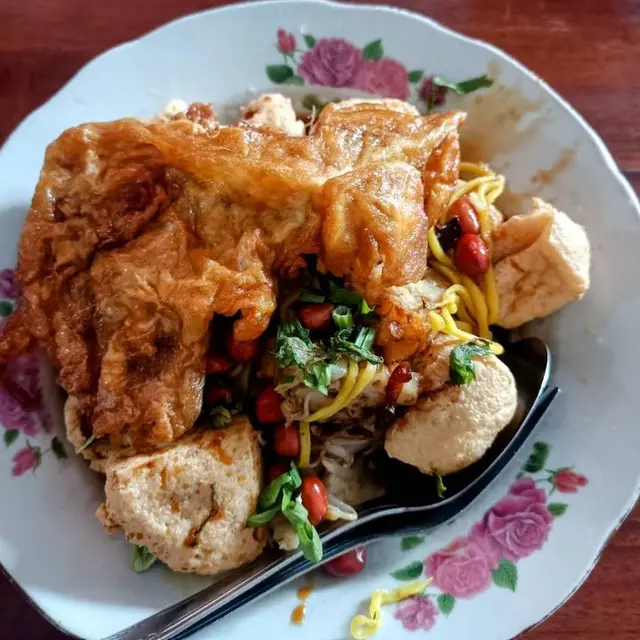 Rekomendasi Tahu Kupat Solo