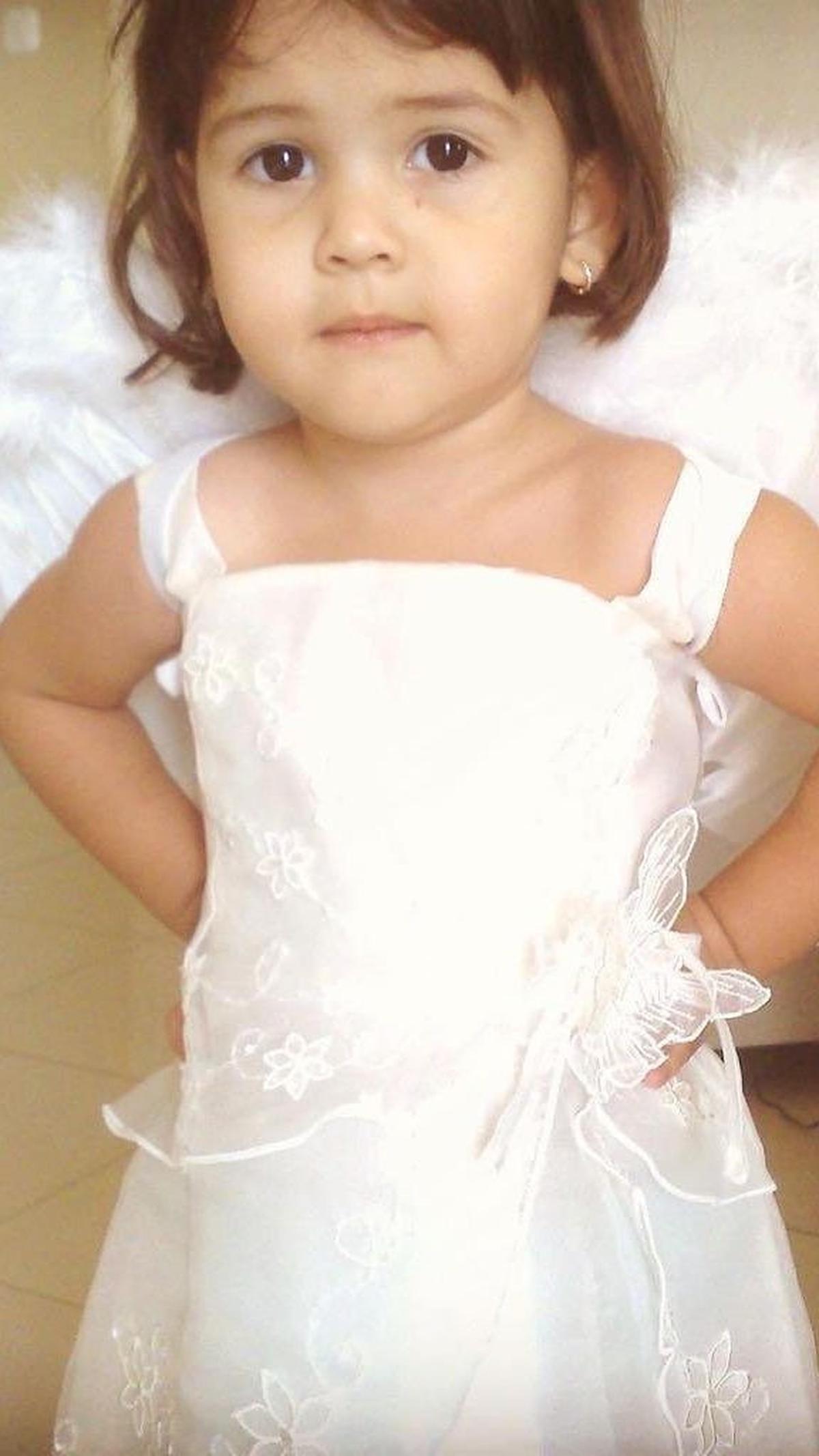Sandrinna Michelle sudah menunjukkan bakat dan pesonanya sejak kecil.