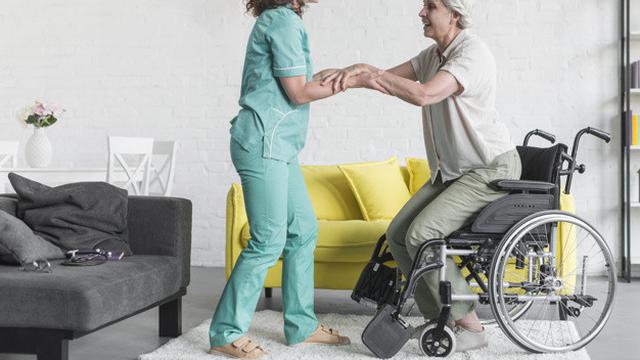 Ilustrasi lansia olahraga yoga kursi