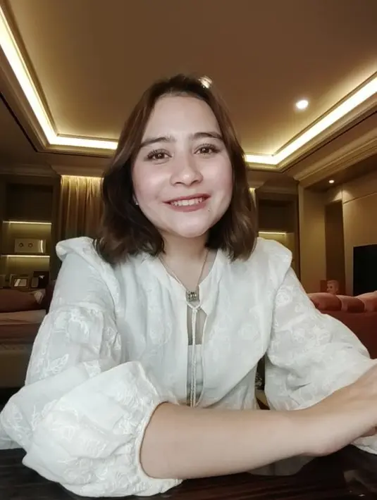 Prilly Latuconsina (Instagram/prillylatuconsina96)