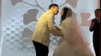 Kisah Pasangan Indonesia Menikah di Suhu -12 Derajat Celcius, Kereta Salju Jadi Kendaraan Pengantin