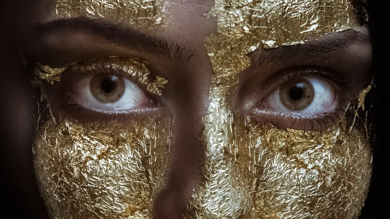 [Fimela] Gold Facial