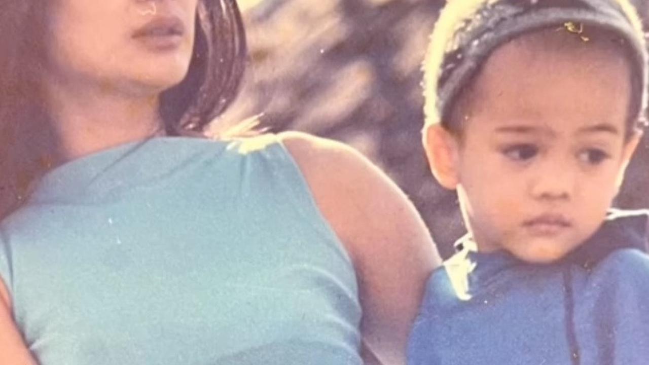 Sederet Foto Lawas Donna Harun yang Jadi Sorotan, Cantiknya Awet Sejak Dulu