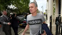 Maling Sambangi Rumah Mewah Jose Mourinho di London