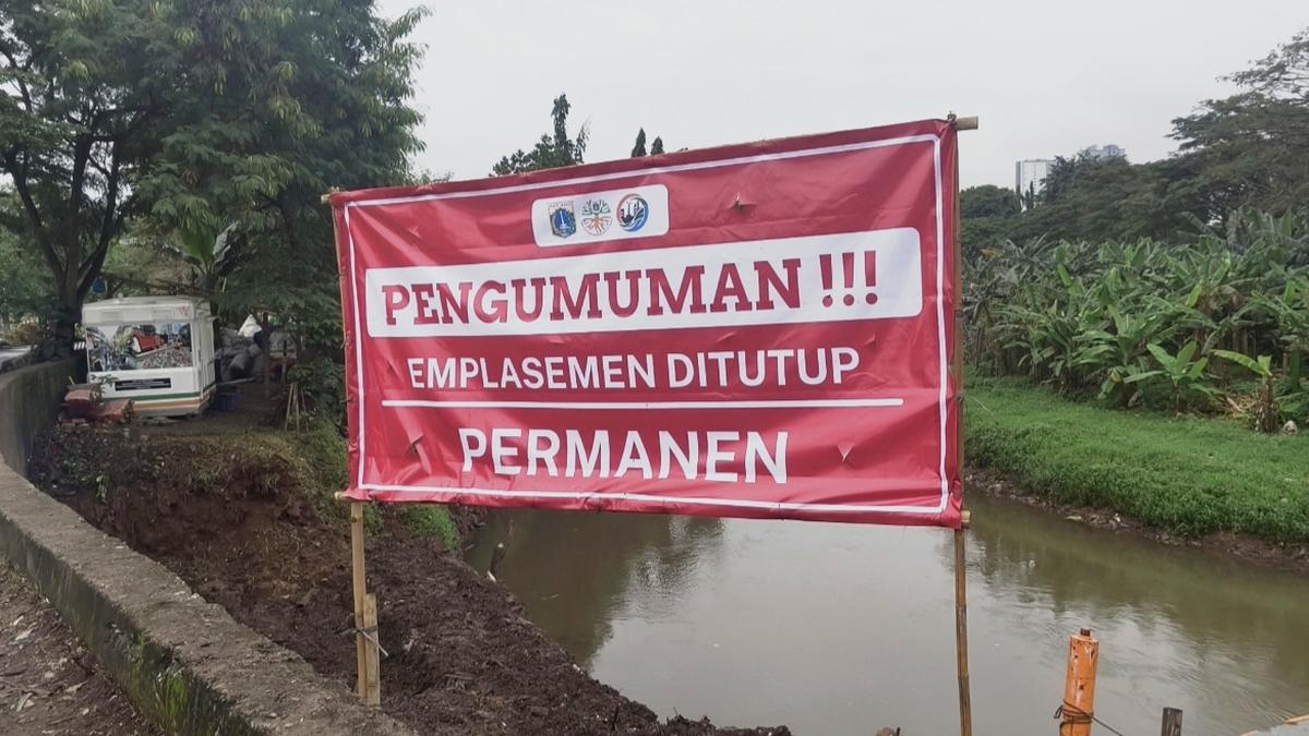 Tempat Sampah Sementara di Bantaran Kali TPU Tanah Kusir Ditutup Permanen Usai Viral