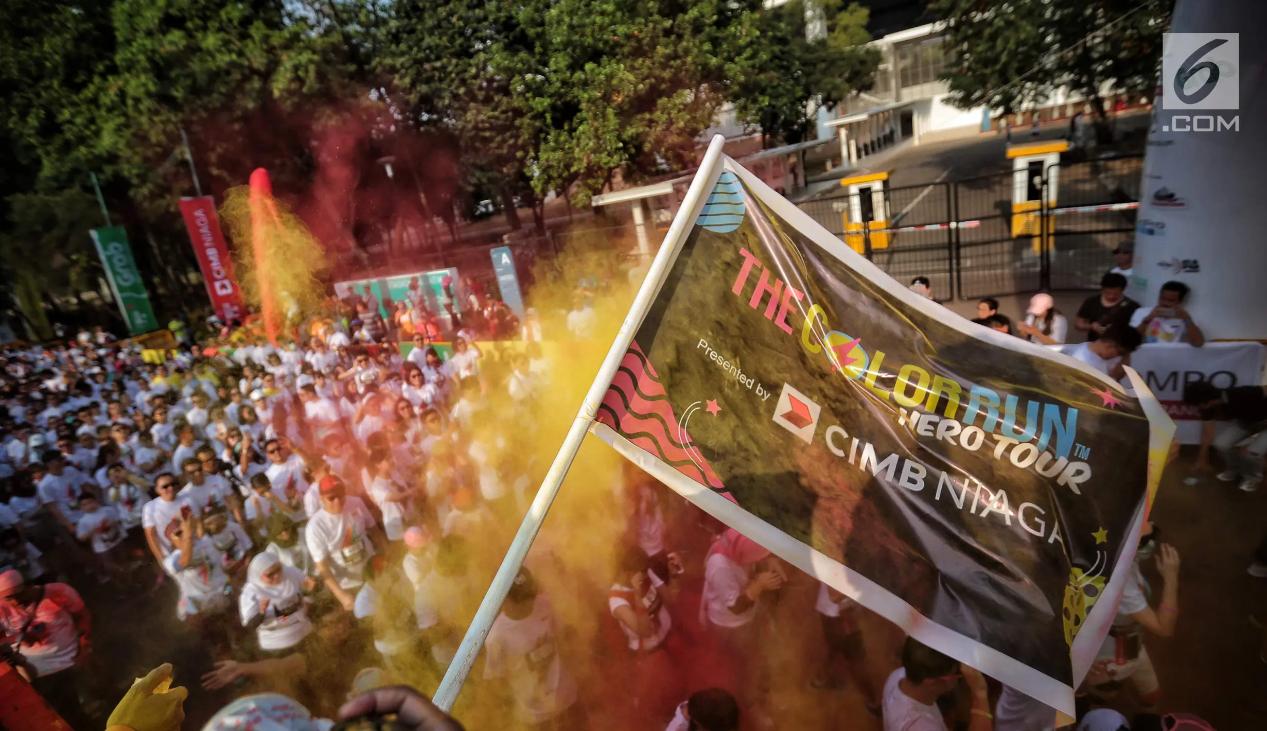 FOTO: 13 Ribu Peserta The Color Run Warnai Jakarta - Foto Liputan6.com