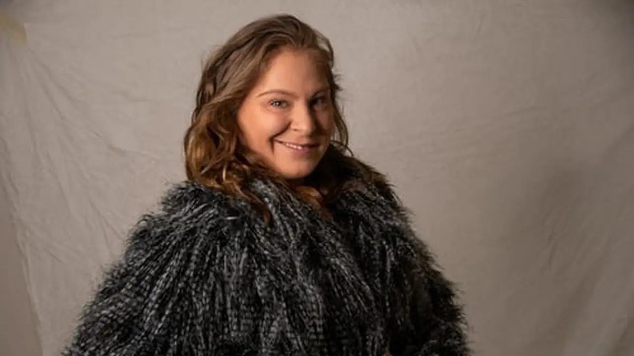 Model Plus Size