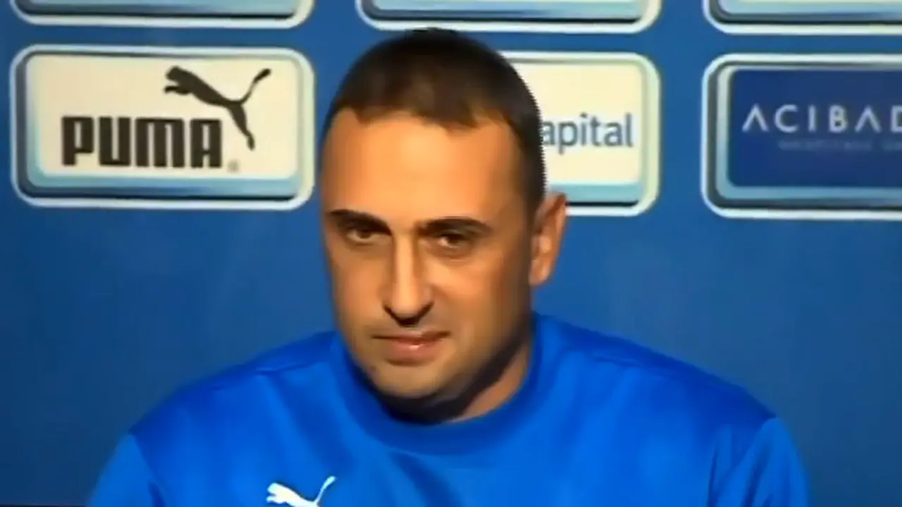 pelatih-sofia-131011a.jpg