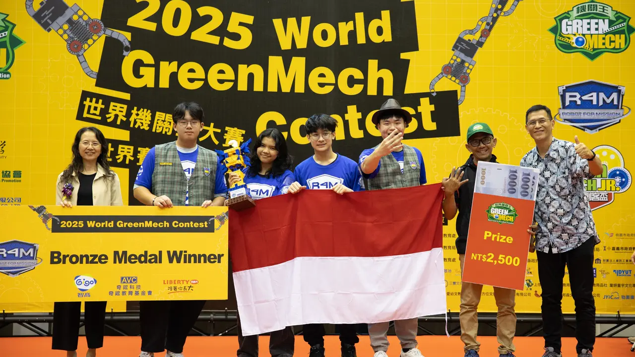Siswa SMAK 4 Penabur Raih Perunggu di Ajang The World GreenMech Robotics Competition 2025