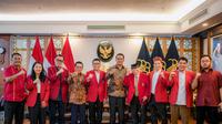 Menteri Hukum, Supratman Andi Agtas saat menerima jajaran Dewan Pimpinan Nasional Sentral Organisasi Karyawan Swadiri Indonesia (DEPINAS SOKSI) di kantor Kementerian Hukum, Jakarta, Rabu (15/10) (Istimewa)